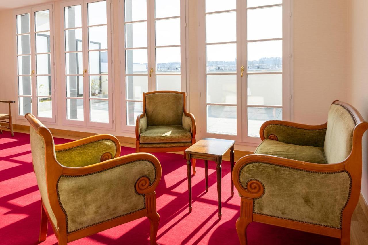 Villa Medicis Versailles แซ็ง-ซี-เลโคล ภายนอก รูปภาพ