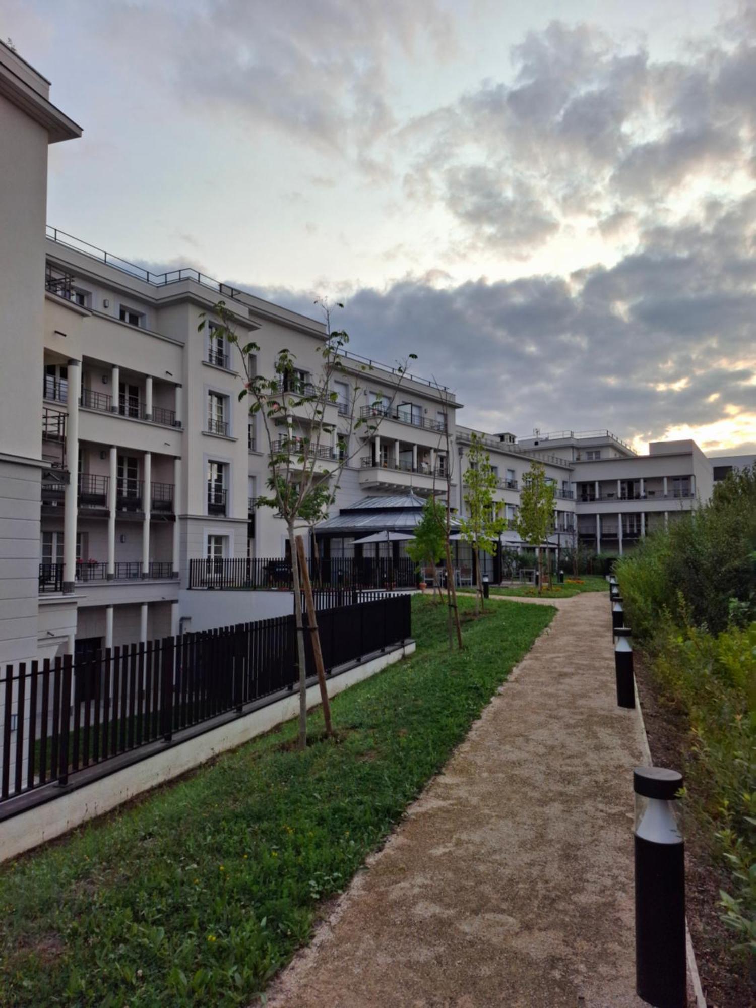Villa Medicis Versailles แซ็ง-ซี-เลโคล ภายนอก รูปภาพ